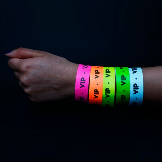 Pulseras numeradas con adhesivo de seguridad